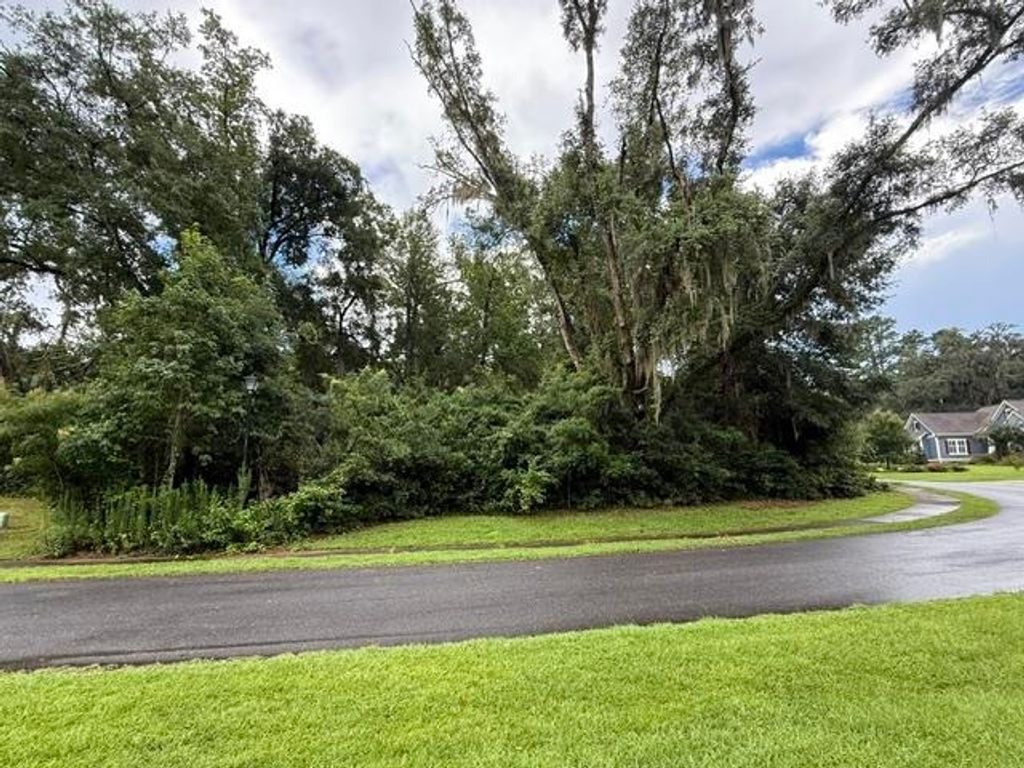 xxx Southern Oaks Drive, Tallahassee, FL 32308