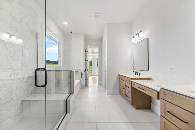 15 Peyton Place, Columbia, TN 38401