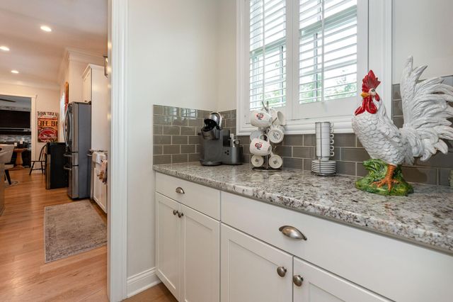 7930 Cole Park N, New Albany, OH 43054