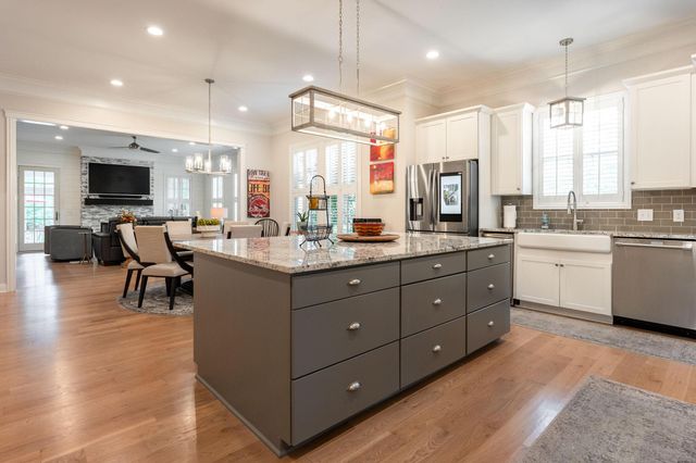 7930 Cole Park N, New Albany, OH 43054
