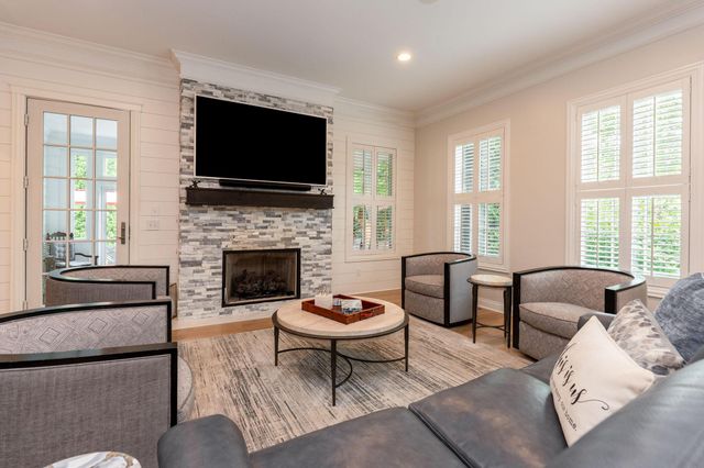 7930 Cole Park N, New Albany, OH 43054