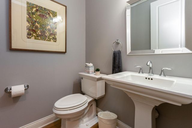 7930 Cole Park N, New Albany, OH 43054
