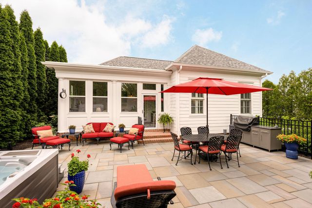 7930 Cole Park N, New Albany, OH 43054