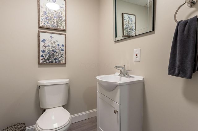7930 Cole Park N, New Albany, OH 43054
