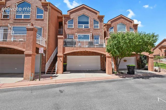1346 Mirrillion Heights, Colorado Springs, CO 80904