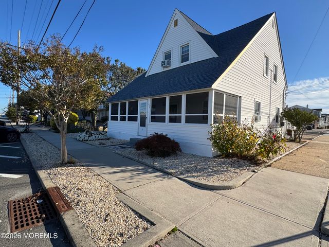 807 Grand Central Avenue 1, Lavallette, NJ 08735