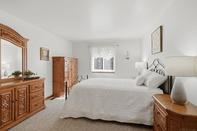 26214 Jackgrove Lane, Chesterfield Twp, MI 48051