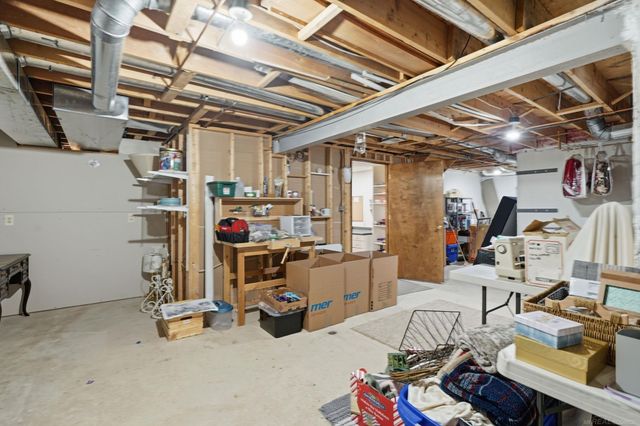 26214 Jackgrove Lane, Chesterfield Twp, MI 48051