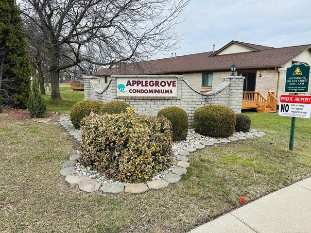 26214 Jackgrove Lane, Chesterfield Twp, MI 48051