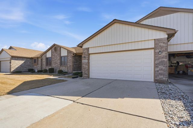 26214 Jackgrove Lane, Chesterfield Twp, MI 48051