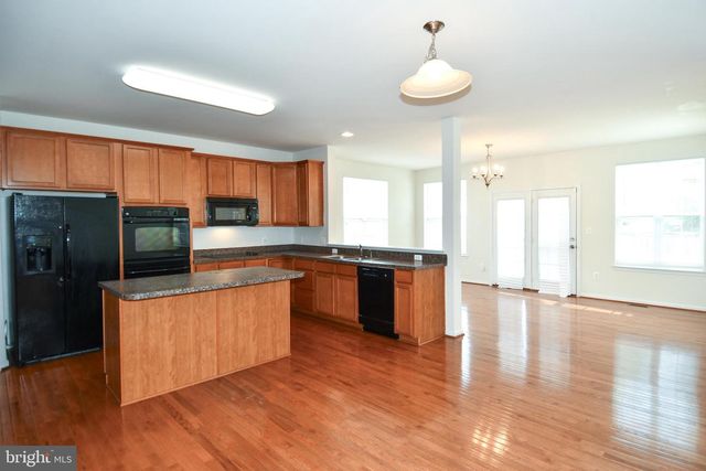 3082 AMERICAN EAGLE BLVD, Woodbridge, VA 22191
