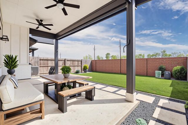 10210 Water Harbor Drive, Missouri City, TX 77459