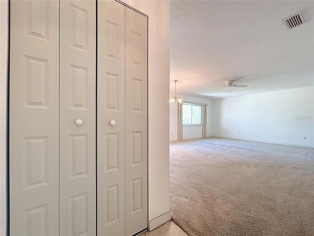 2102 HEMBURY PLACE SE 34, Sun City Center, FL 33573