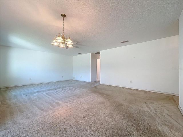 2102 HEMBURY PLACE SE 34, Sun City Center, FL 33573