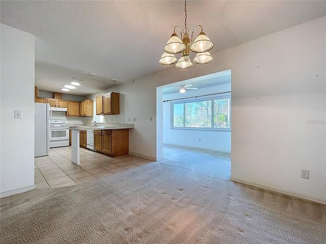2102 HEMBURY PLACE SE 34, Sun City Center, FL 33573