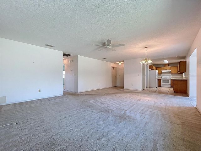 2102 HEMBURY PLACE SE 34, Sun City Center, FL 33573