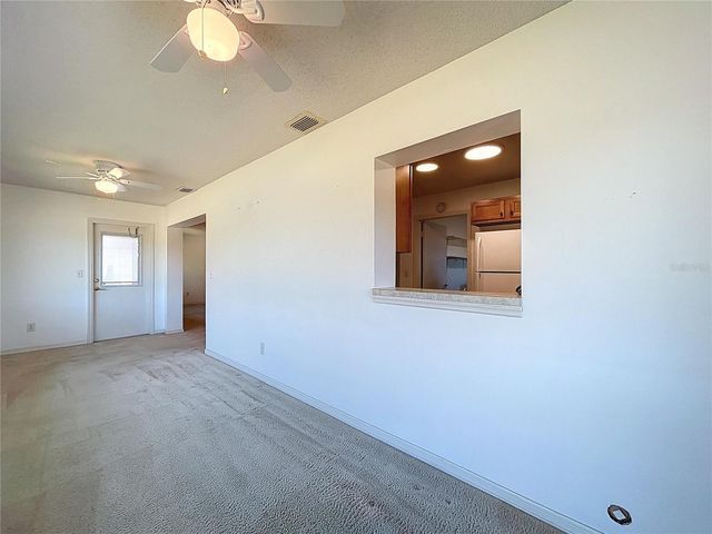 2102 HEMBURY PLACE SE 34, Sun City Center, FL 33573