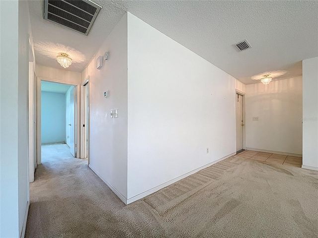 2102 HEMBURY PLACE SE 34, Sun City Center, FL 33573