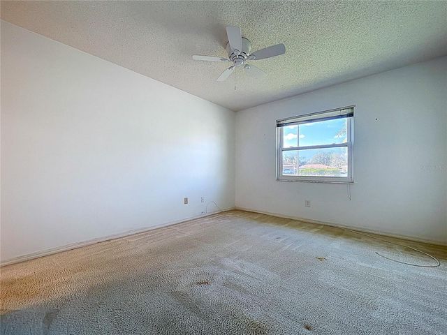 2102 HEMBURY PLACE SE 34, Sun City Center, FL 33573