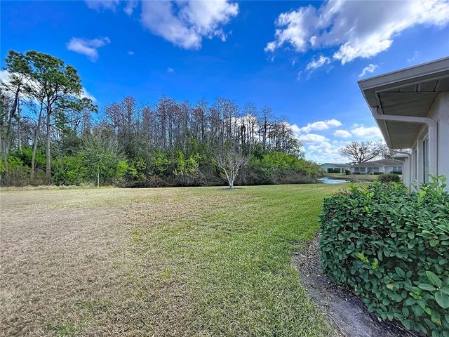 2102 HEMBURY PLACE SE 34, Sun City Center, FL 33573