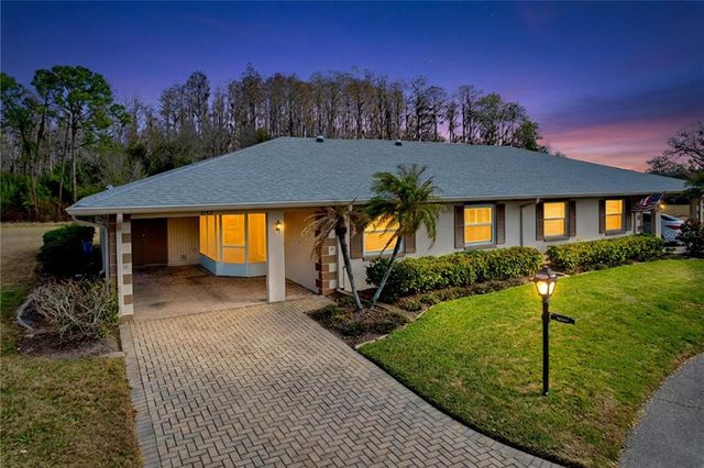 2102 HEMBURY PLACE SE 34, Sun City Center, FL 33573