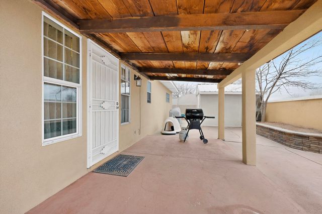 5012 Ute Drive NW, Albuquerque, NM 87105