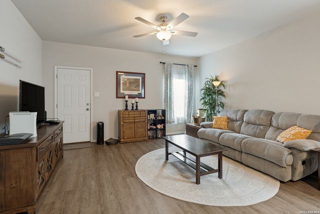 13011 HEATHERS SUN, St Hedwig, TX 78152