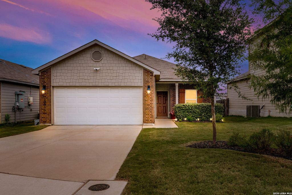 13011 HEATHERS SUN, St Hedwig, TX 78152