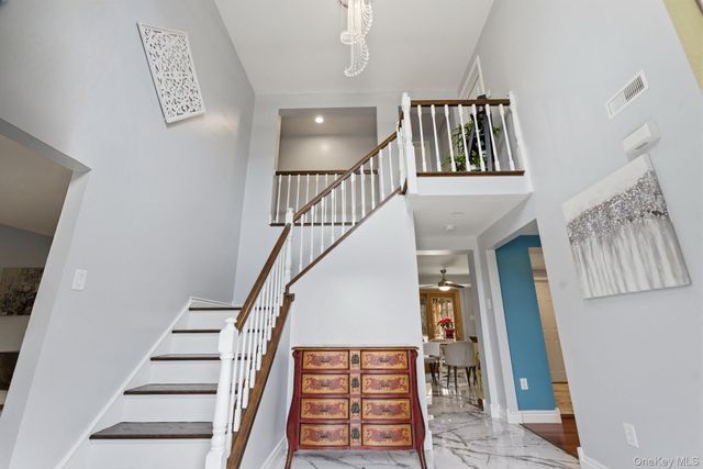 39 Foreston Circle, Manorville, NY 11949