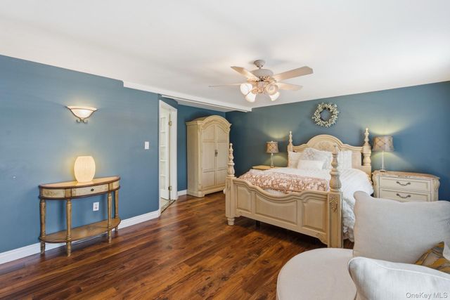 39 Foreston Circle, Manorville, NY 11949