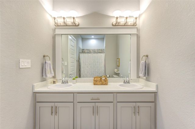 2160 Rope Maker Road, Conroe, TX 77384