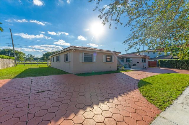 9380 SW 83rd St, Miami, FL 33173