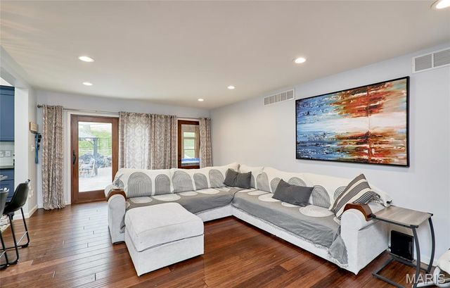 416 W 12th Street, Hermann, MO 65041