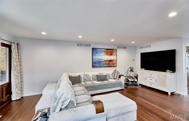 416 W 12th Street, Hermann, MO 65041