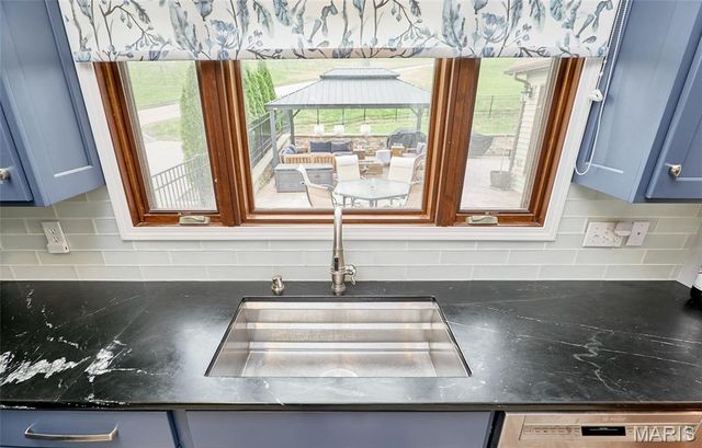 416 W 12th Street, Hermann, MO 65041