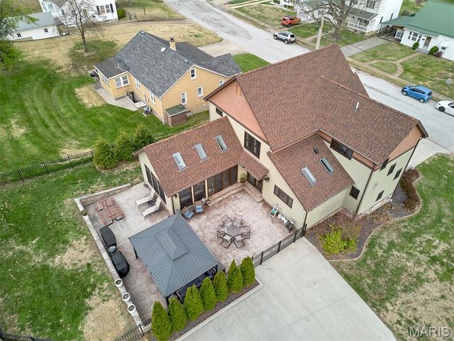 416 W 12th Street, Hermann, MO 65041