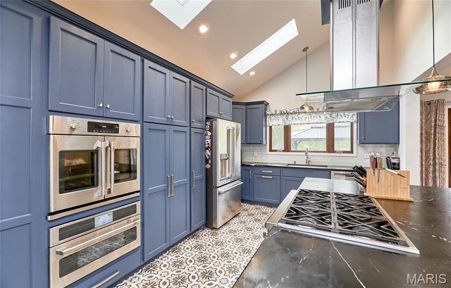 416 W 12th Street, Hermann, MO 65041