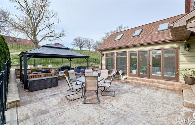 416 W 12th Street, Hermann, MO 65041