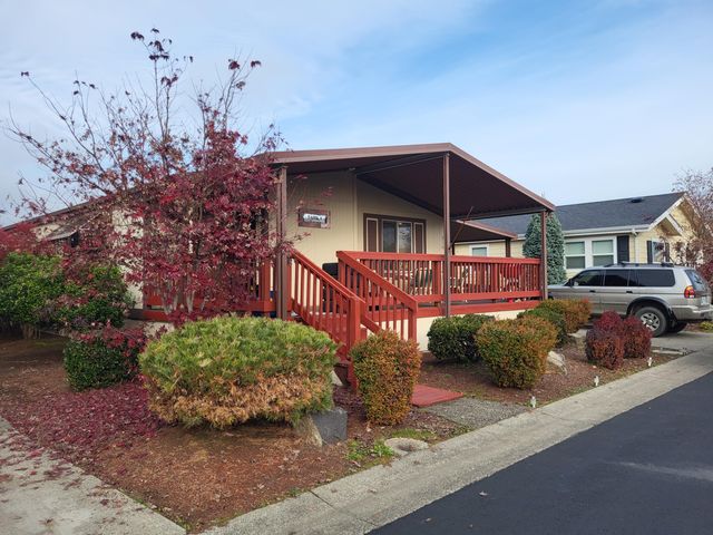 216 Kingsley Drive, Grants Pass, OR 97526