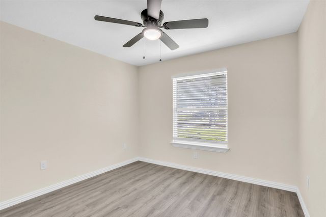 725 Grande Drive, Mesquite, TX 75149