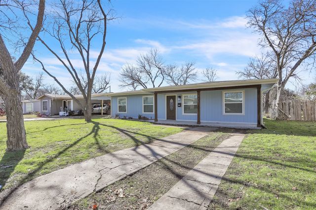 725 Grande Drive, Mesquite, TX 75149