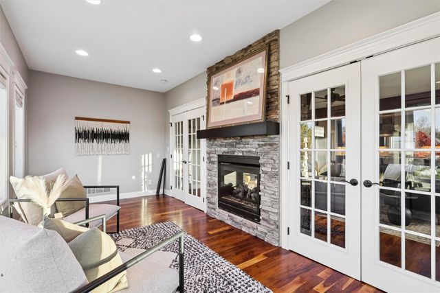 7628 Silverstone Court, Johnston, IA 50131