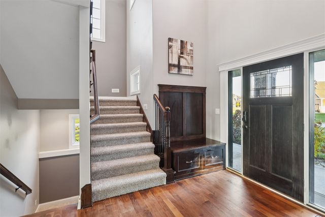 7628 Silverstone Court, Johnston, IA 50131