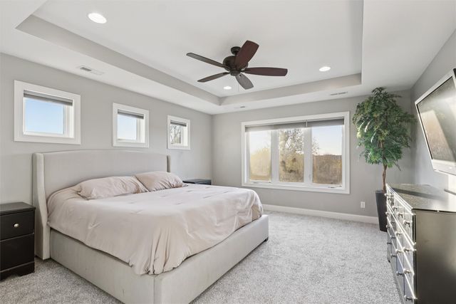 7628 Silverstone Court, Johnston, IA 50131