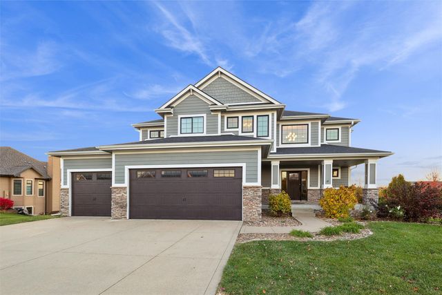 7628 Silverstone Court, Johnston, IA 50131