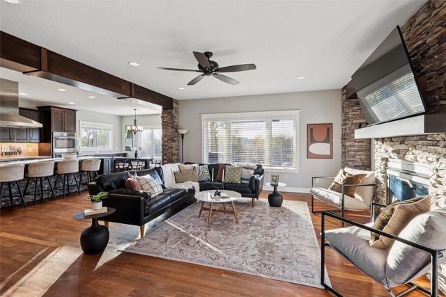 7628 Silverstone Court, Johnston, IA 50131