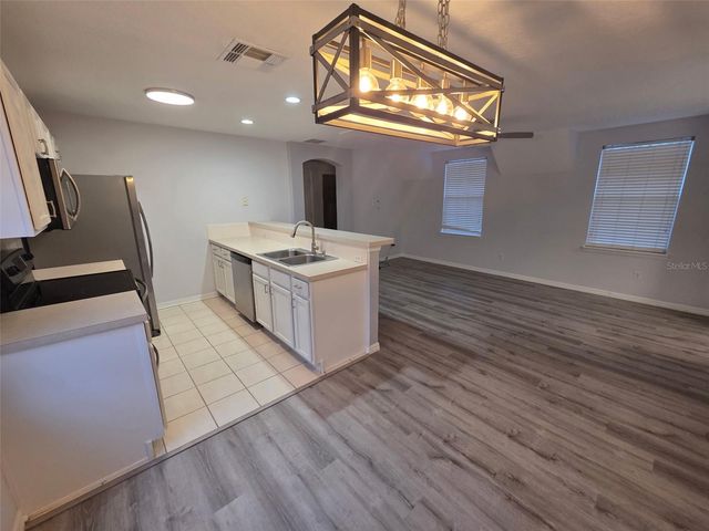 930 SPRING PARK LOOP B, Kissimmee, FL 34747