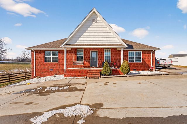 1031 Meridian Dr, Castalian Springs, TN 37031