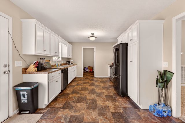 1031 Meridian Dr, Castalian Springs, TN 37031