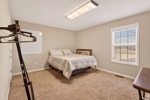 1031 Meridian Dr, Castalian Springs, TN 37031